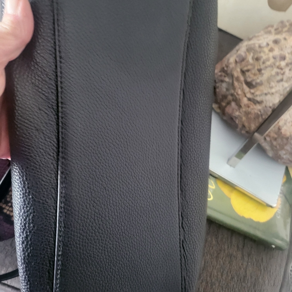 Kate Spade Black Soft Pebbled Leather Handbag Made In Spain - Picture 8 of 10